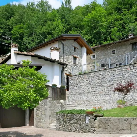Locazione Turistica Casa Valentino - Nat101 Дом отдыха *