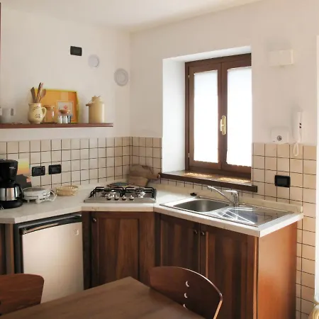 Locazione Turistica Casa Valentino - Nat101 Дом отдыха *